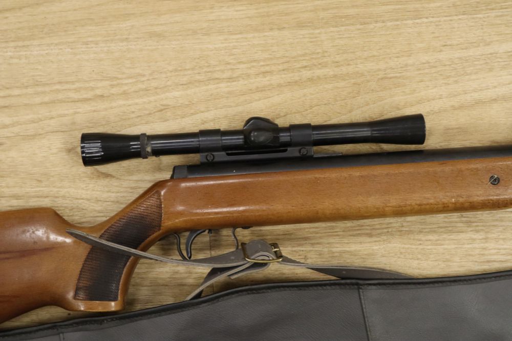 A Weaver Original spring powered air rifle, 112cm